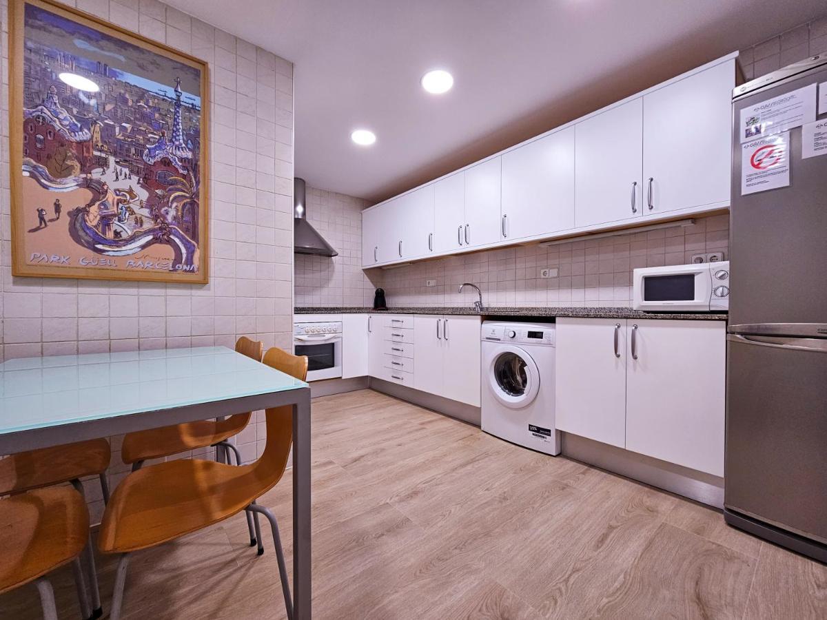 Classbedroom Park Gueell Apartment Barcelona Exterior photo